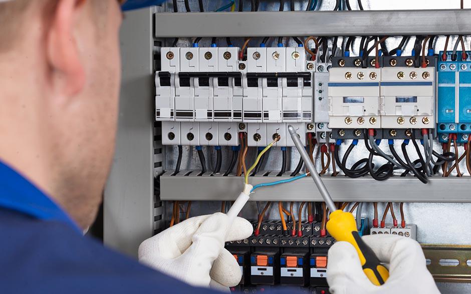 taux horaire électricien Gouvieux
